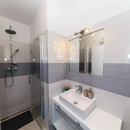 Apt2 - Two Angels With Swimming Pool, - Opatija *