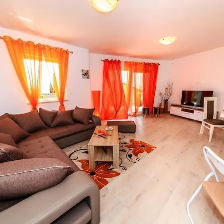 Apt2 - Two Angels With Swimming Pool, - Opatija